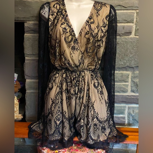 SHEIN Pants - NWT SHEIN sexy black stretch lace bell sleeve romper,illusion lining,fit/flare S